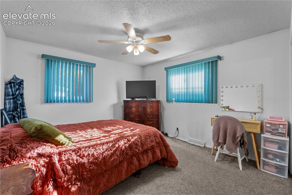 Image 8 of 36: Bedroom