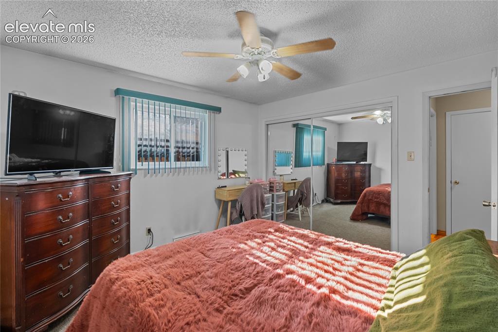 Image 9 of 36: Bedroom