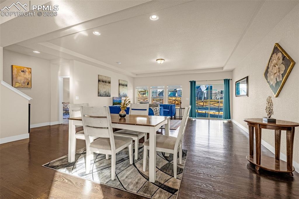 Image 12 of 49: Dining Area