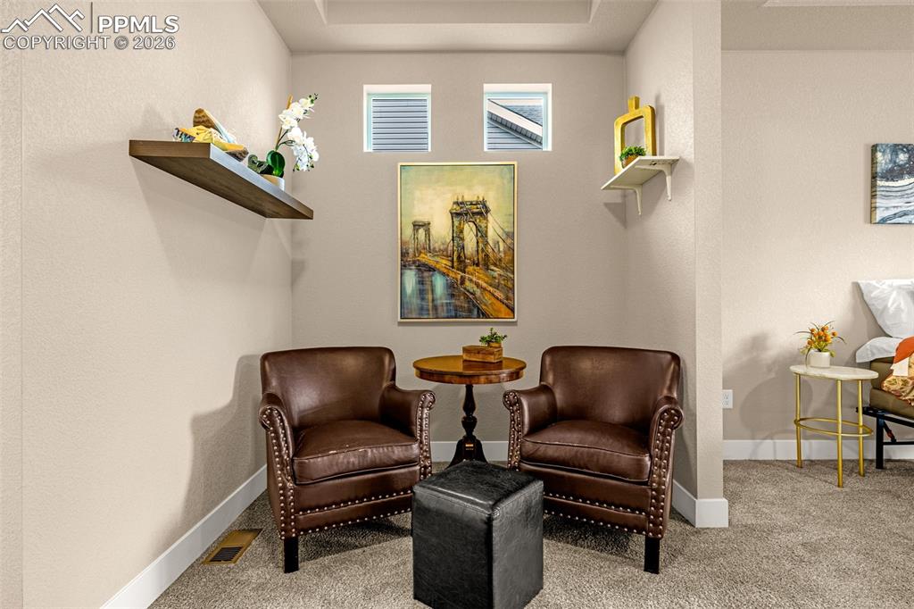 Image 20 of 49: Sitting Room