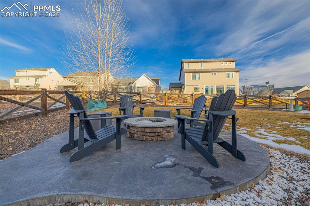 Image 44 of 49: Patio