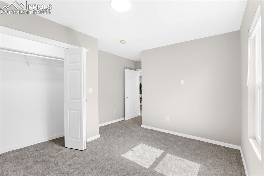 Image 12 of 30: Bedroom