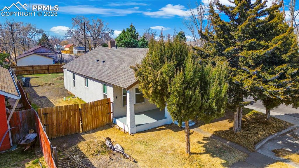 Image 25 of 30: Front of Structure