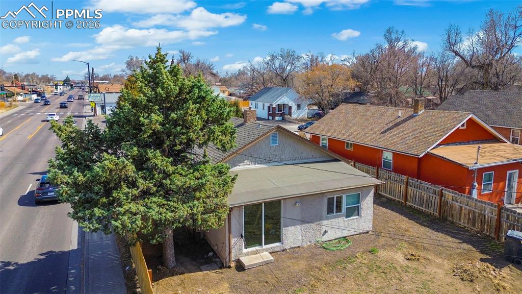 Image 29 of 30: Back of Structure