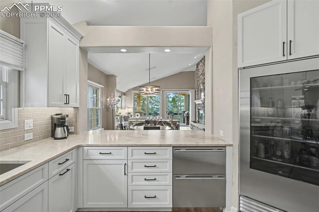 Image 9 of 45: The kitchen