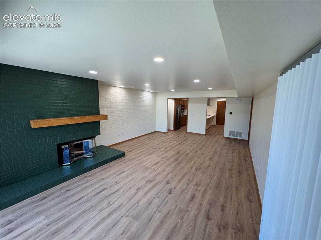 Image 10 of 24: Living Room