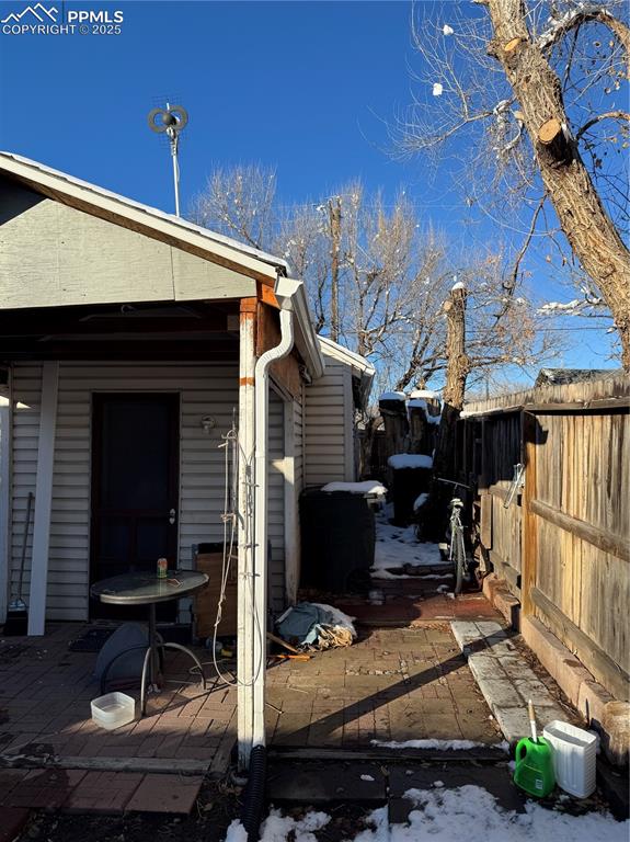 Image 16 of 23: Side of Structure