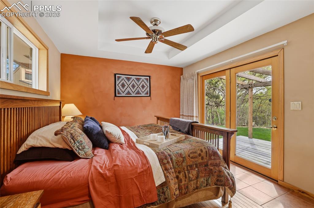 Image 16 of 50: Ample closet space in sitting area; adjoining bath on left