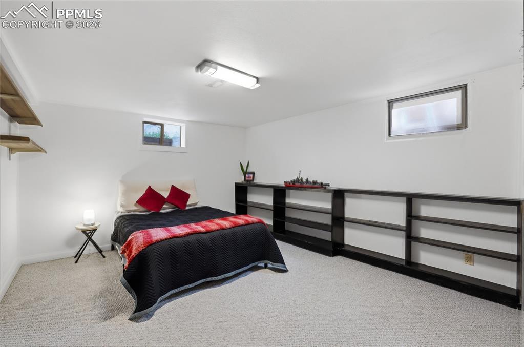 Image 30 of 50: This space was used as an office by sellers