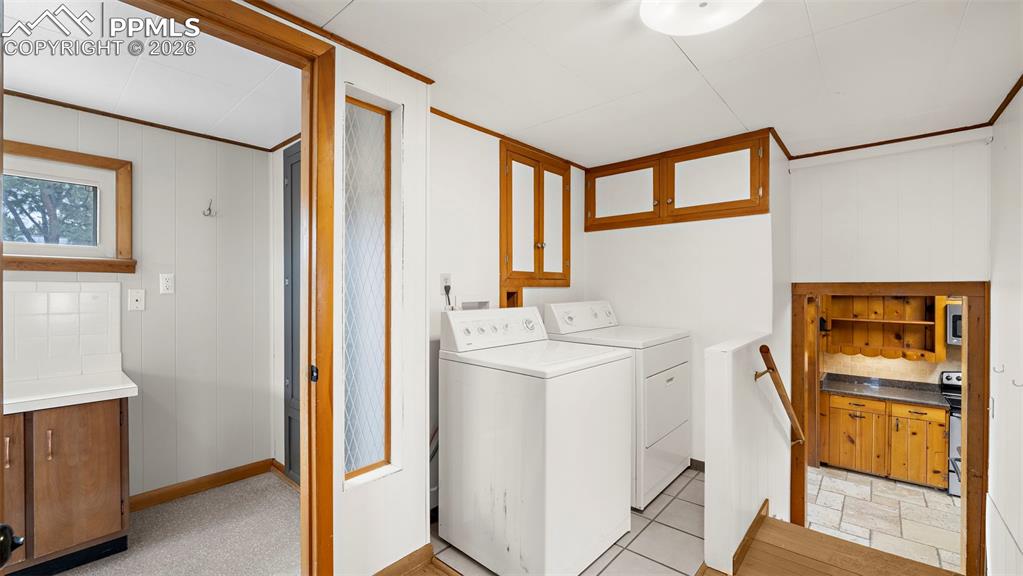 Image 20 of 48: Laundry