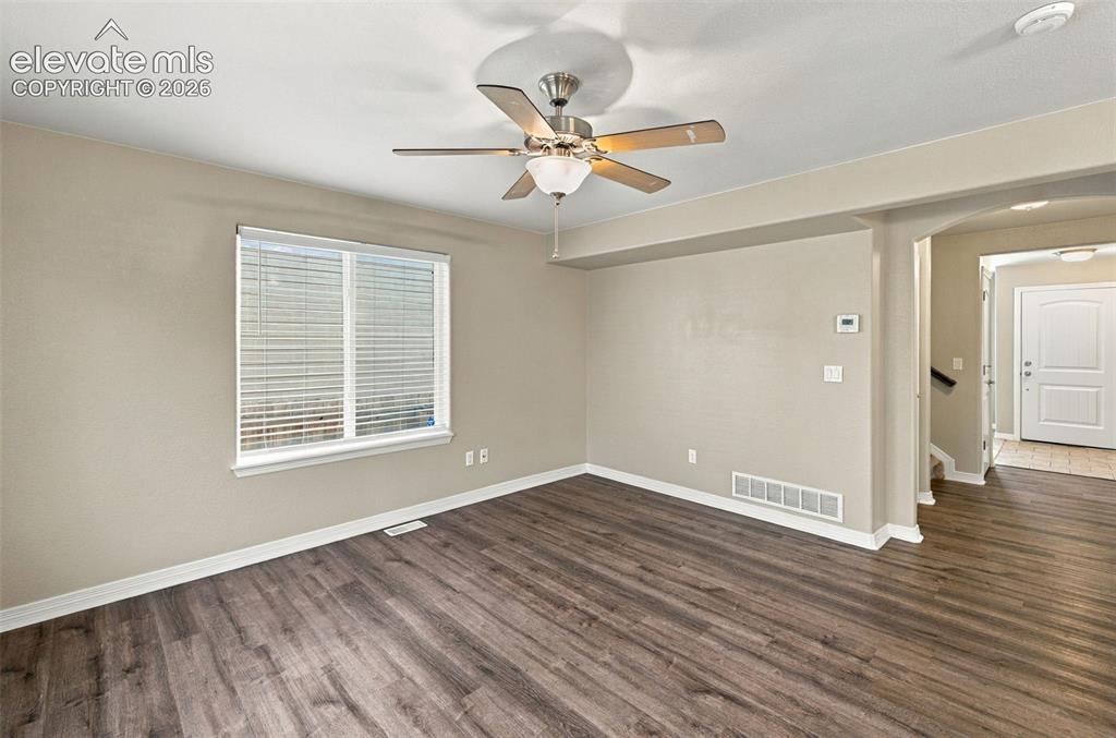 Image 10 of 50: Living Room