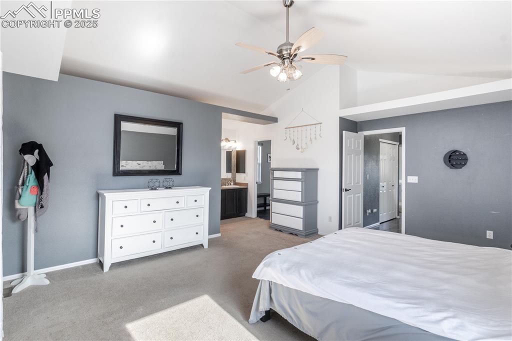 Image 15 of 33: Bedroom