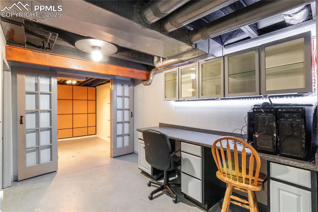 Image 29 of 33: Basement