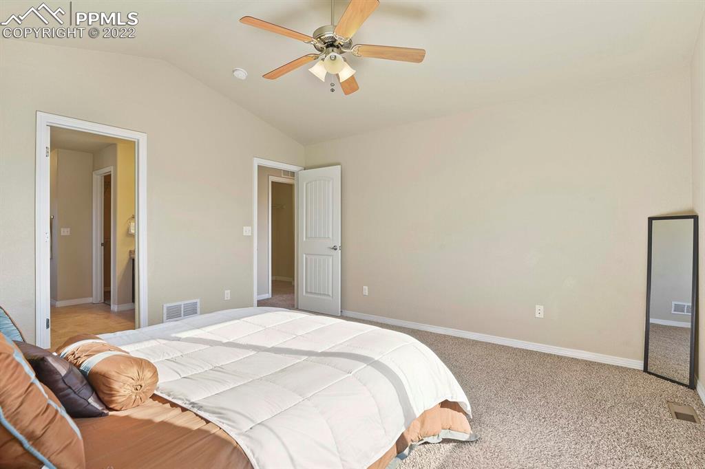 Listing 1489370, Image 14 of 29
