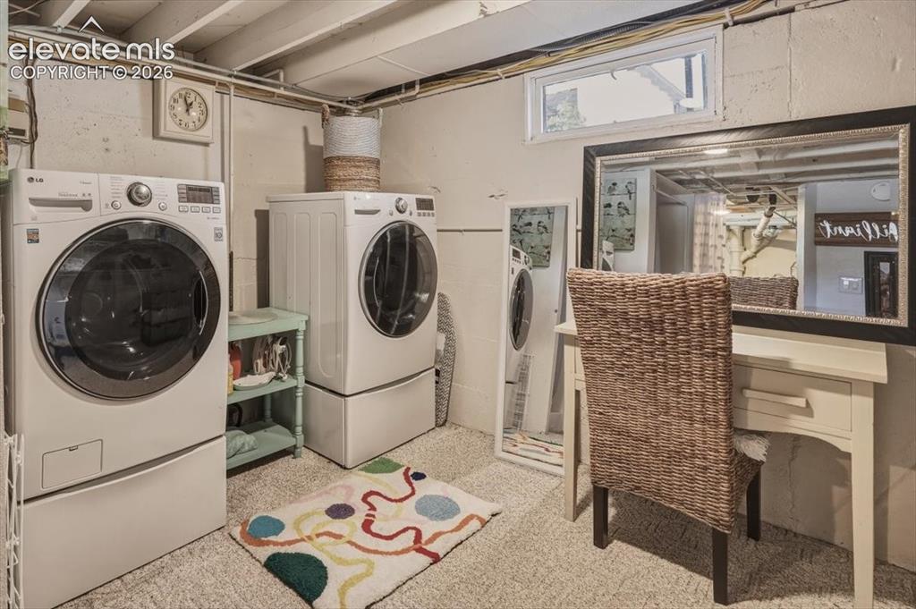 Image 38 of 44: Laundry