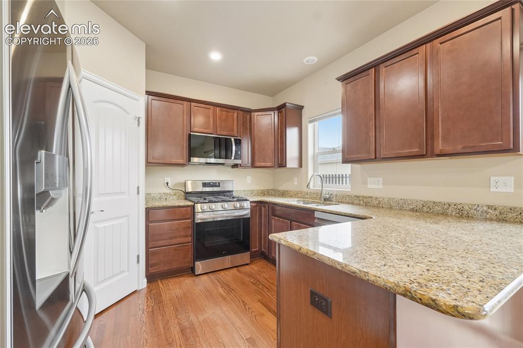 Image 2 of 19: Kitchen