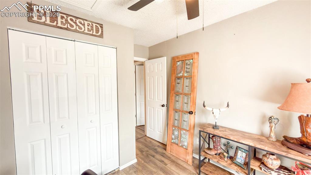 Image 25 of 44: Office