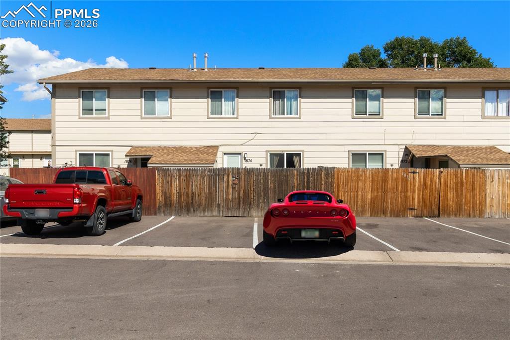 Image 40 of 44: Parking