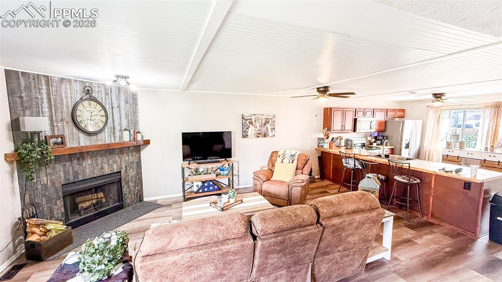 Image 6 of 44: Living Room