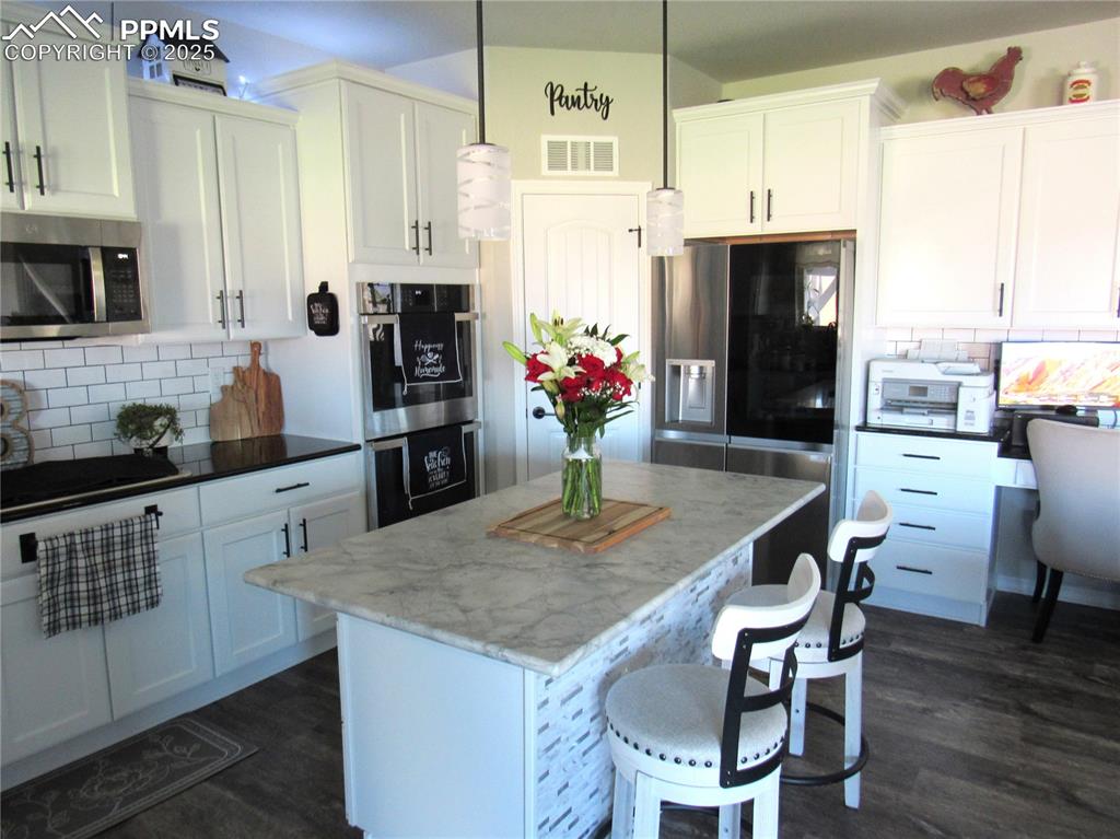 Image 11 of 37: Kitchen