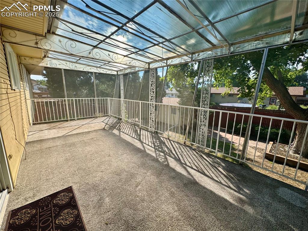 Image 24 of 26: Screen Porch 