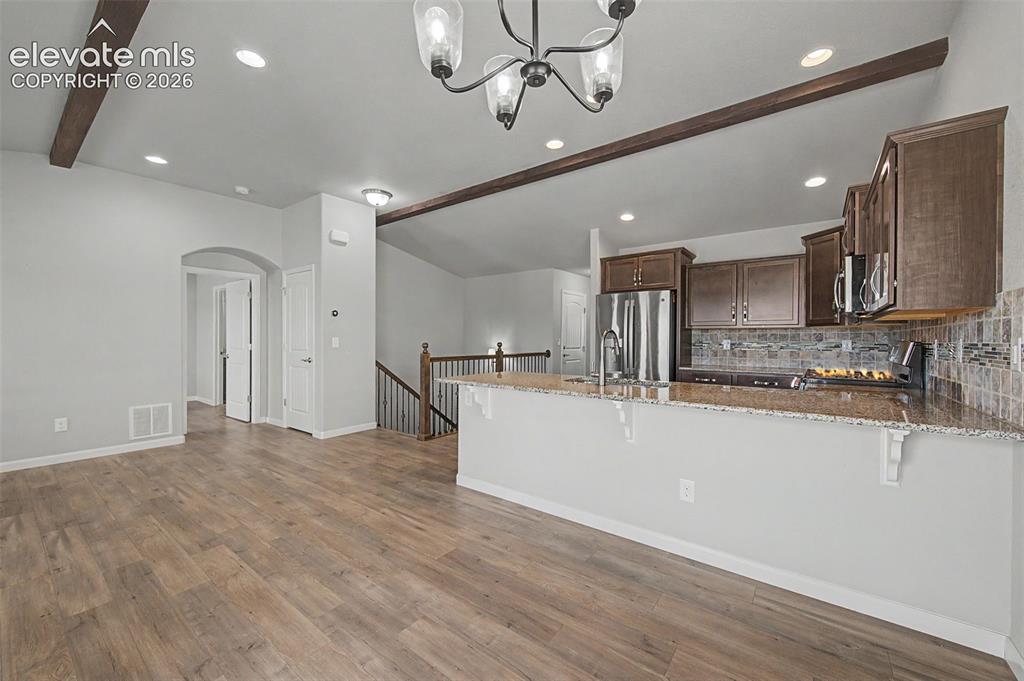 Image 10 of 28: Dining Area