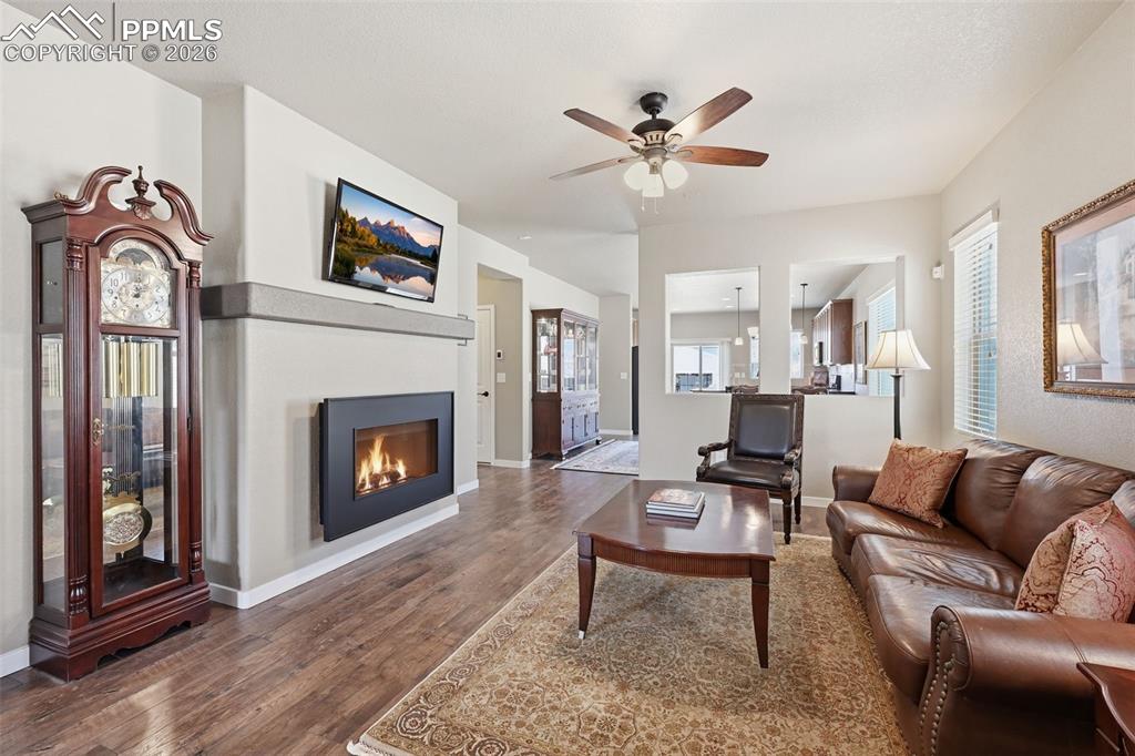 Image 5 of 30: Backs to walking trails