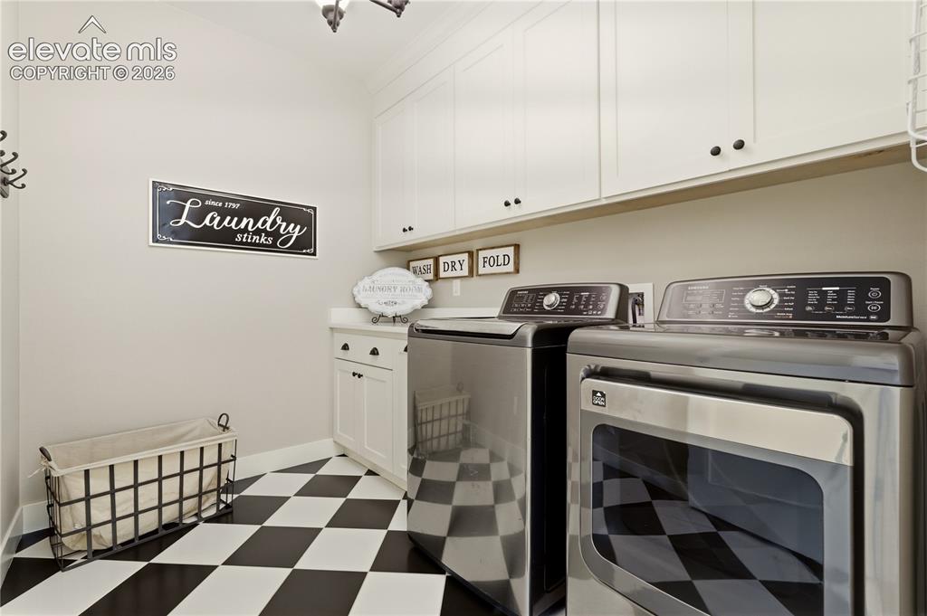Image 46 of 50: Laundry