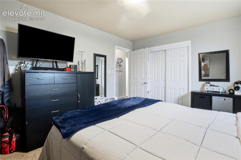 Image 20 of 28: Bedroom