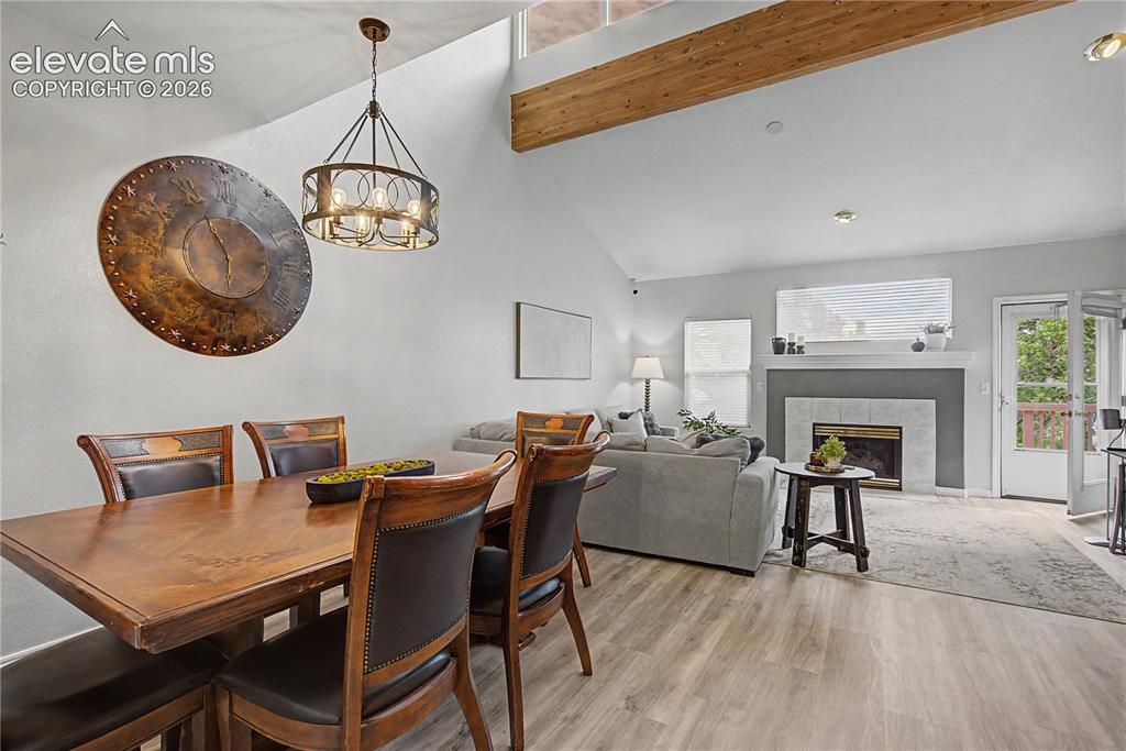 Image 3 of 35: Open concept living