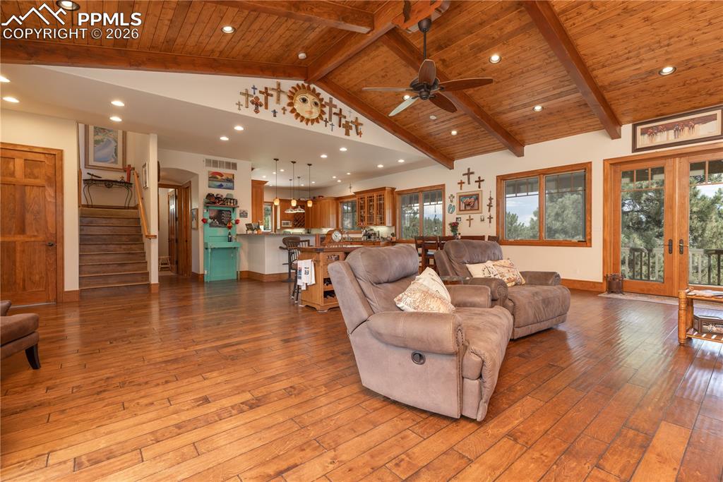 Image 11 of 46: Living Room