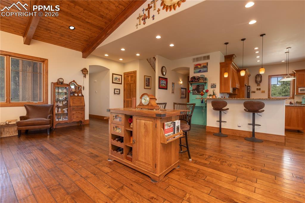 Image 12 of 46: Kitchen