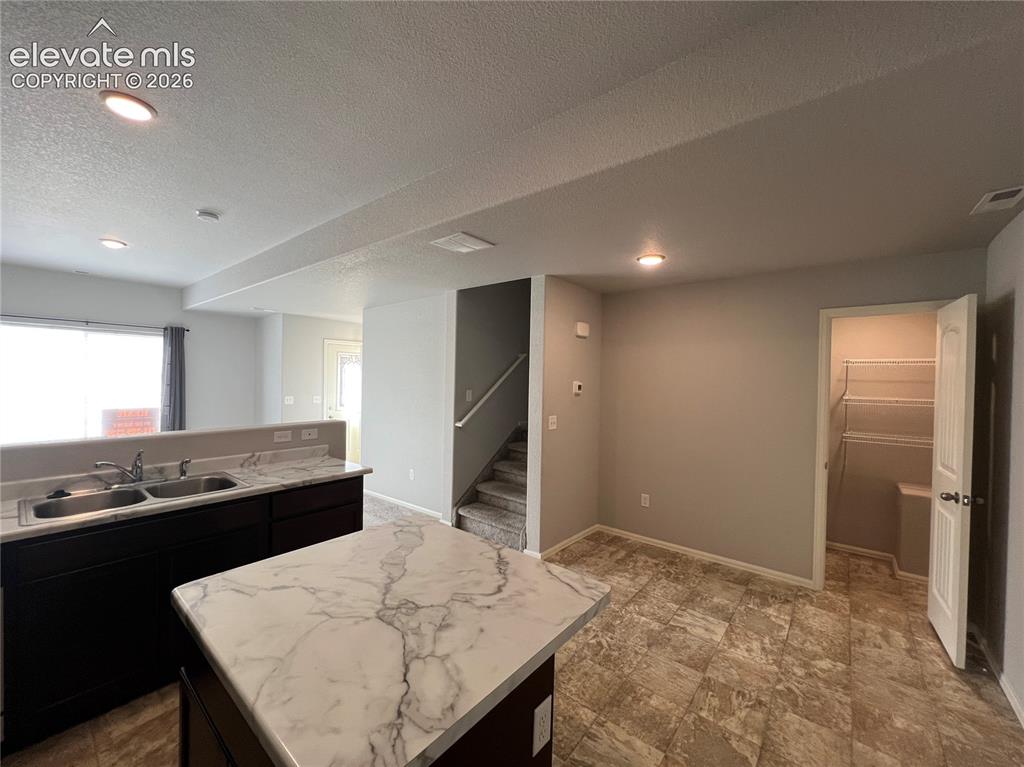 Image 9 of 23: Kitchen