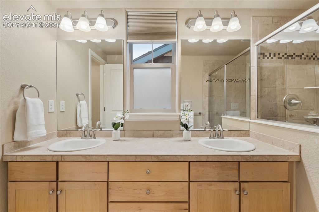 Image 29 of 50: Master Bathroom