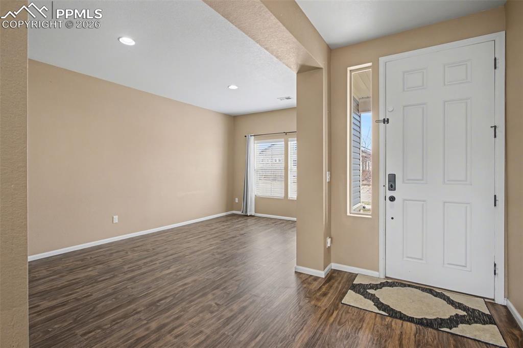 Image 8 of 34: Entry