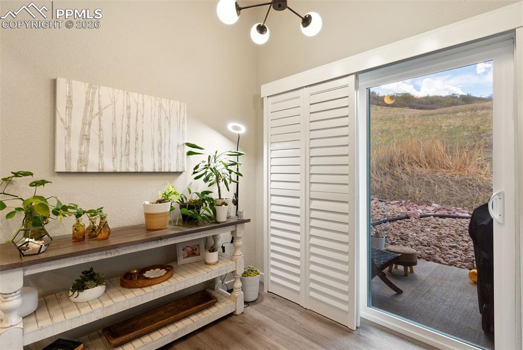 Image 8 of 26: Entry