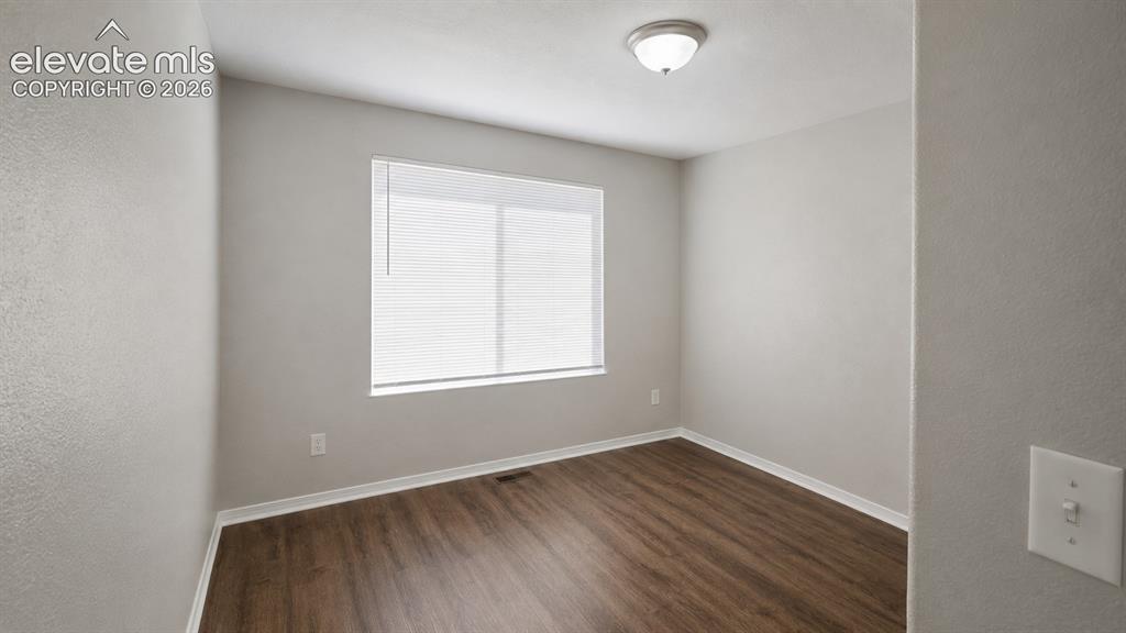 Image 12 of 25: Secondary Bedroom