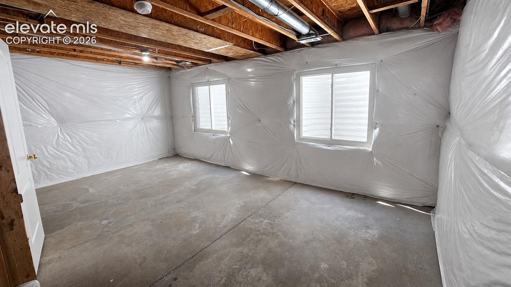 Image 18 of 25: Basement