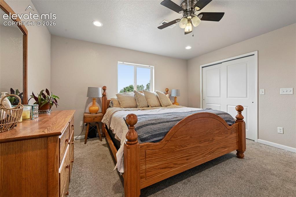Image 12 of 29: Bedroom