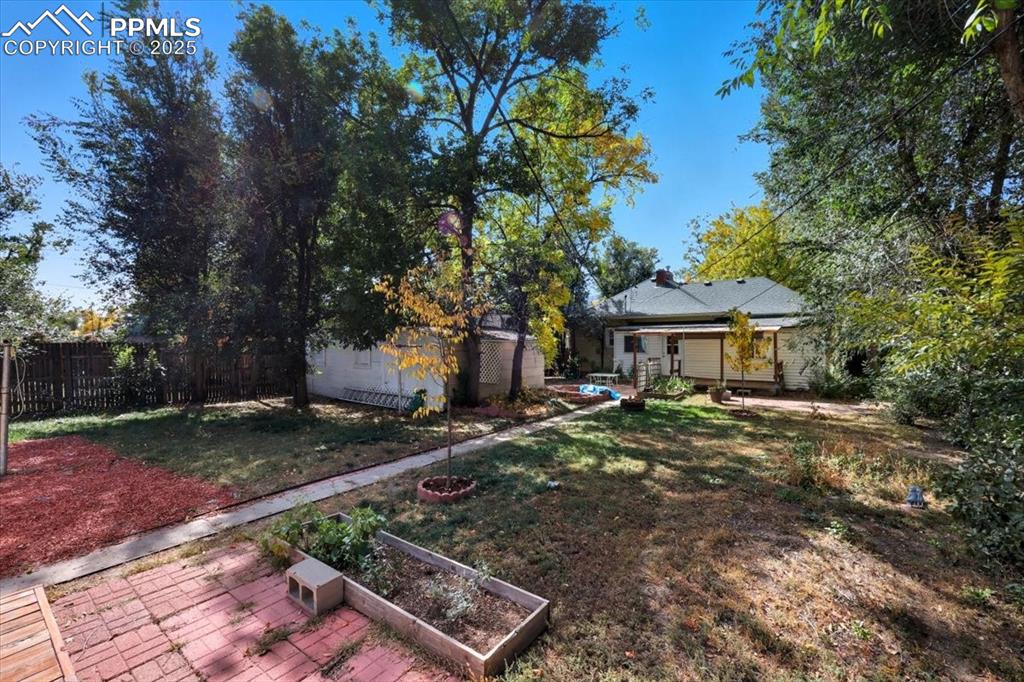 Image 18 of 23: Other