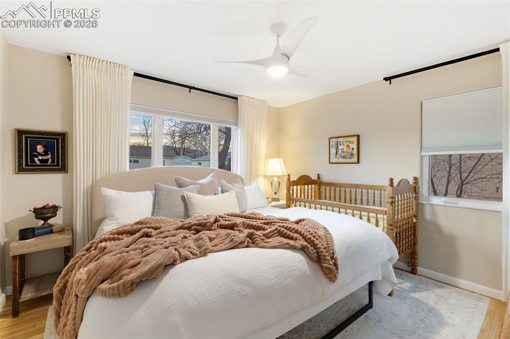 Image 24 of 43: Bedroom