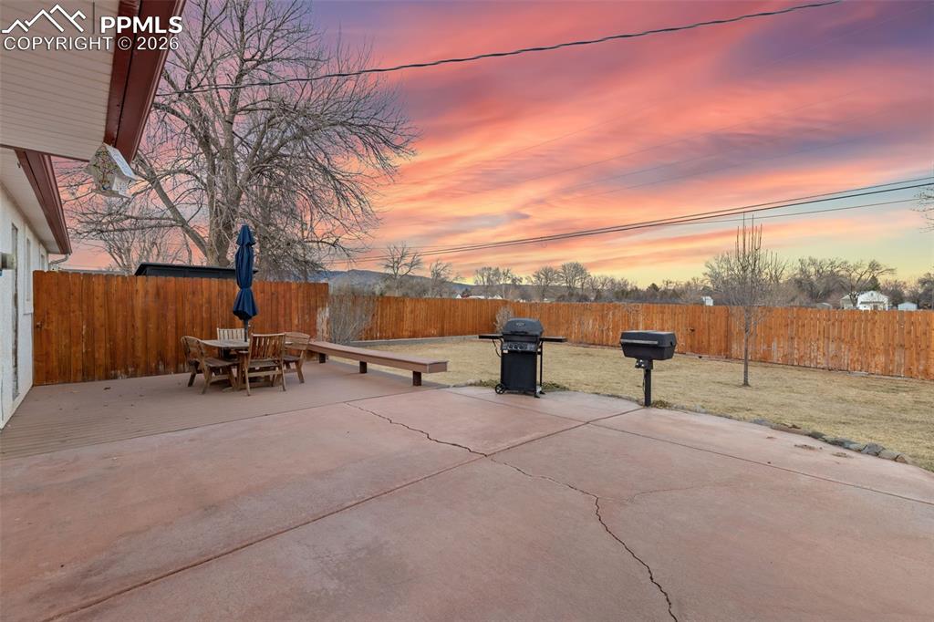 Image 36 of 43: Patio