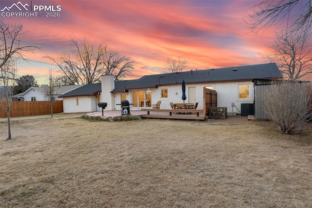 Image 39 of 43: Back of Structure