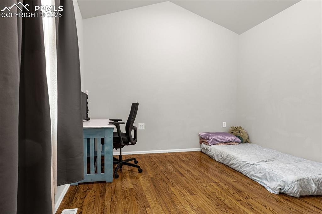 Image 12 of 50: Bedroom