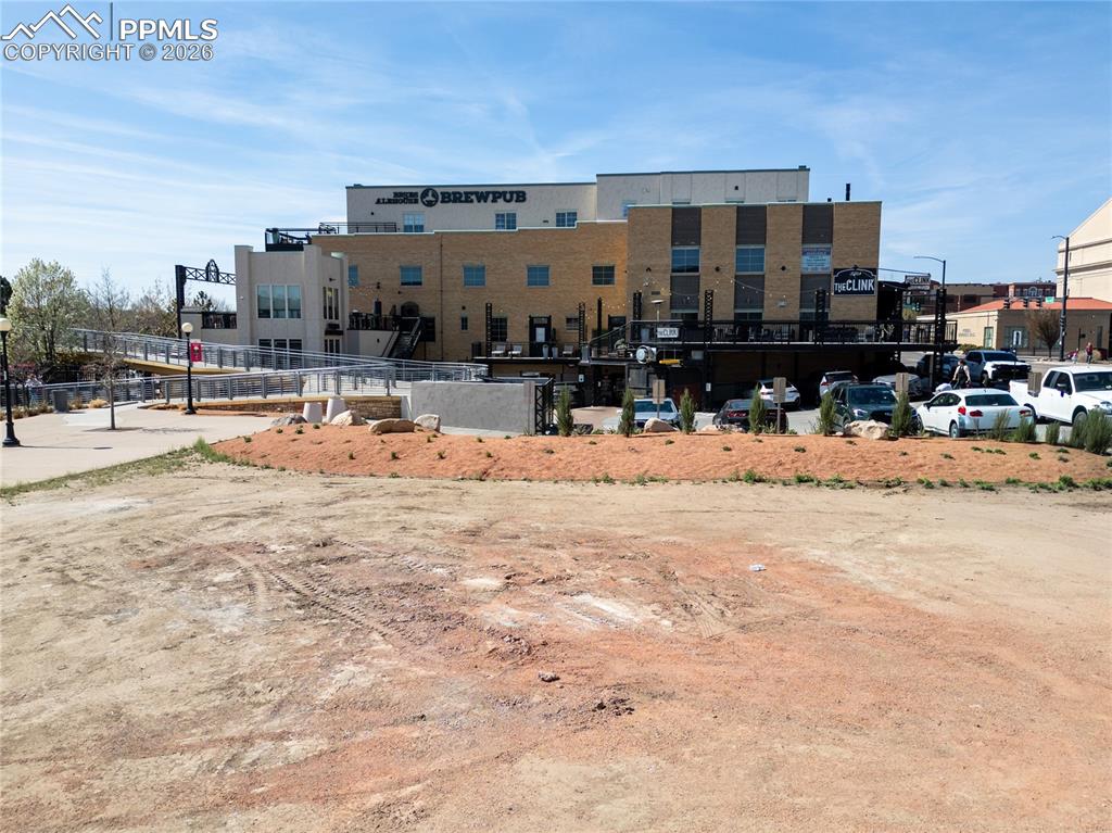 Image 11 of 21: Front of Structure