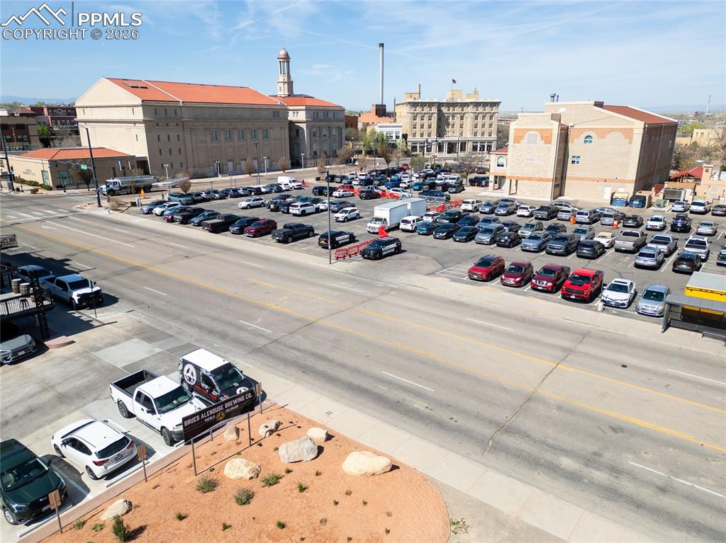 Image 20 of 21: Parking