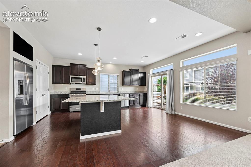 Image 11 of 48: Kitchen