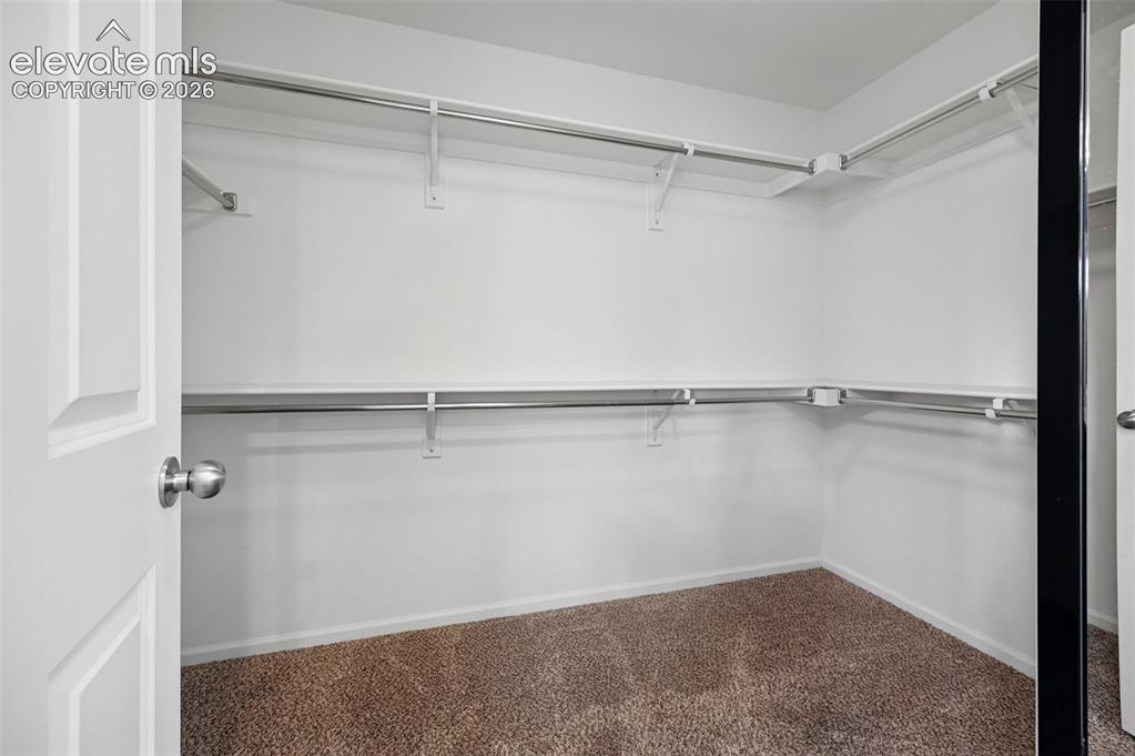 Image 22 of 48: Closet