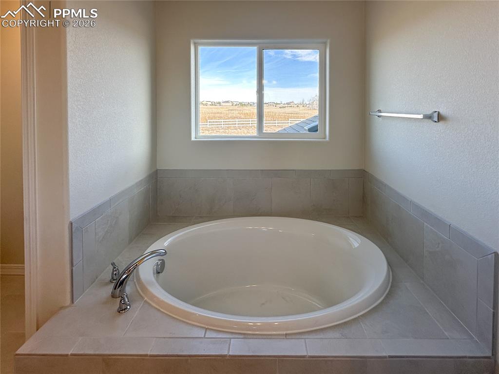 Image 16 of 30: Master Bathroom