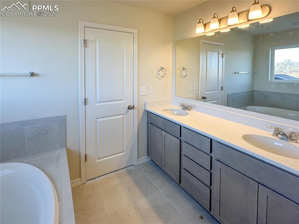 Image 17 of 30: Master Bathroom